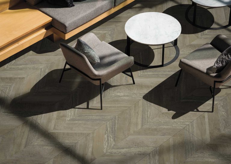 chevron terraza madera roble ceramica